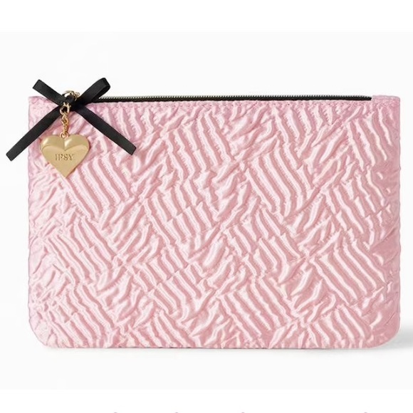 Ipsy pink ruffled makeup bag with gold heart zipper pull with black bow - Picture 1 of 3